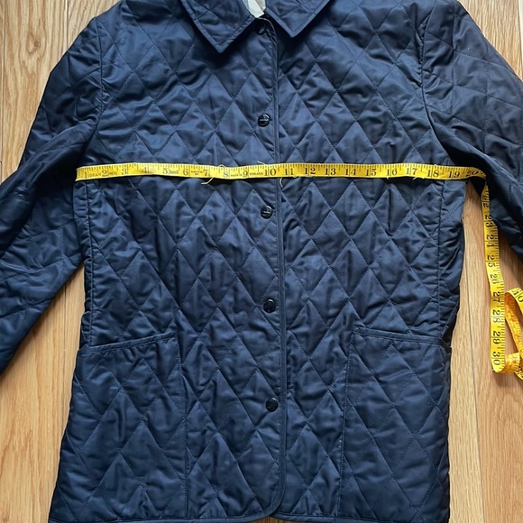 Burberry Black Quilted Coat Size Medium - Picture 6 of 9